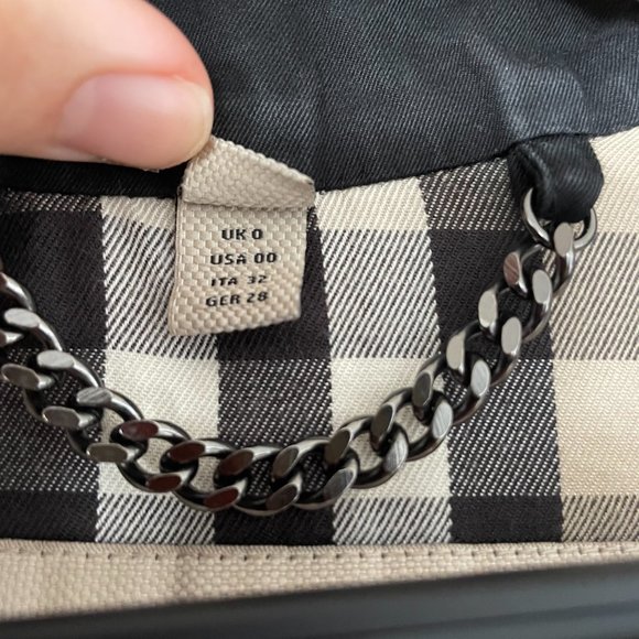 Burberry "The Kensington" Trench Coat (Black, sz. 0) - Picture 4 of 8